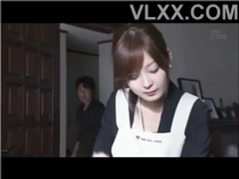 Người chồng đi công tác, vợ yêu ở nhà bị bồ của chị gái cưỡng hiếp