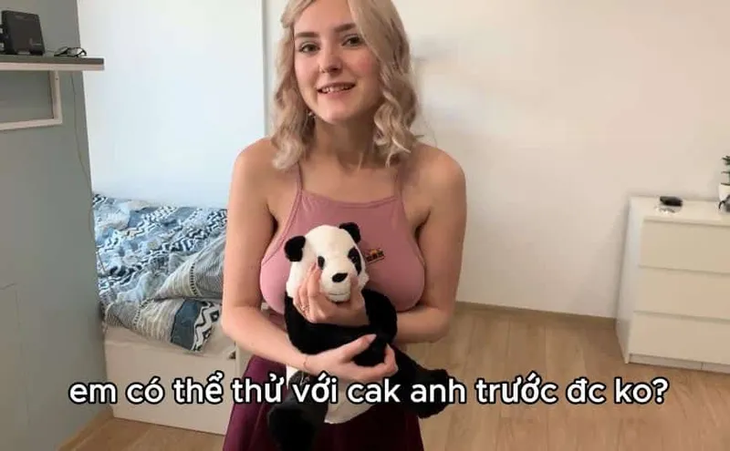 Em ghệ nhờ anh trai giúp vì chưa có kinh nghiệm để phang với bạn trai